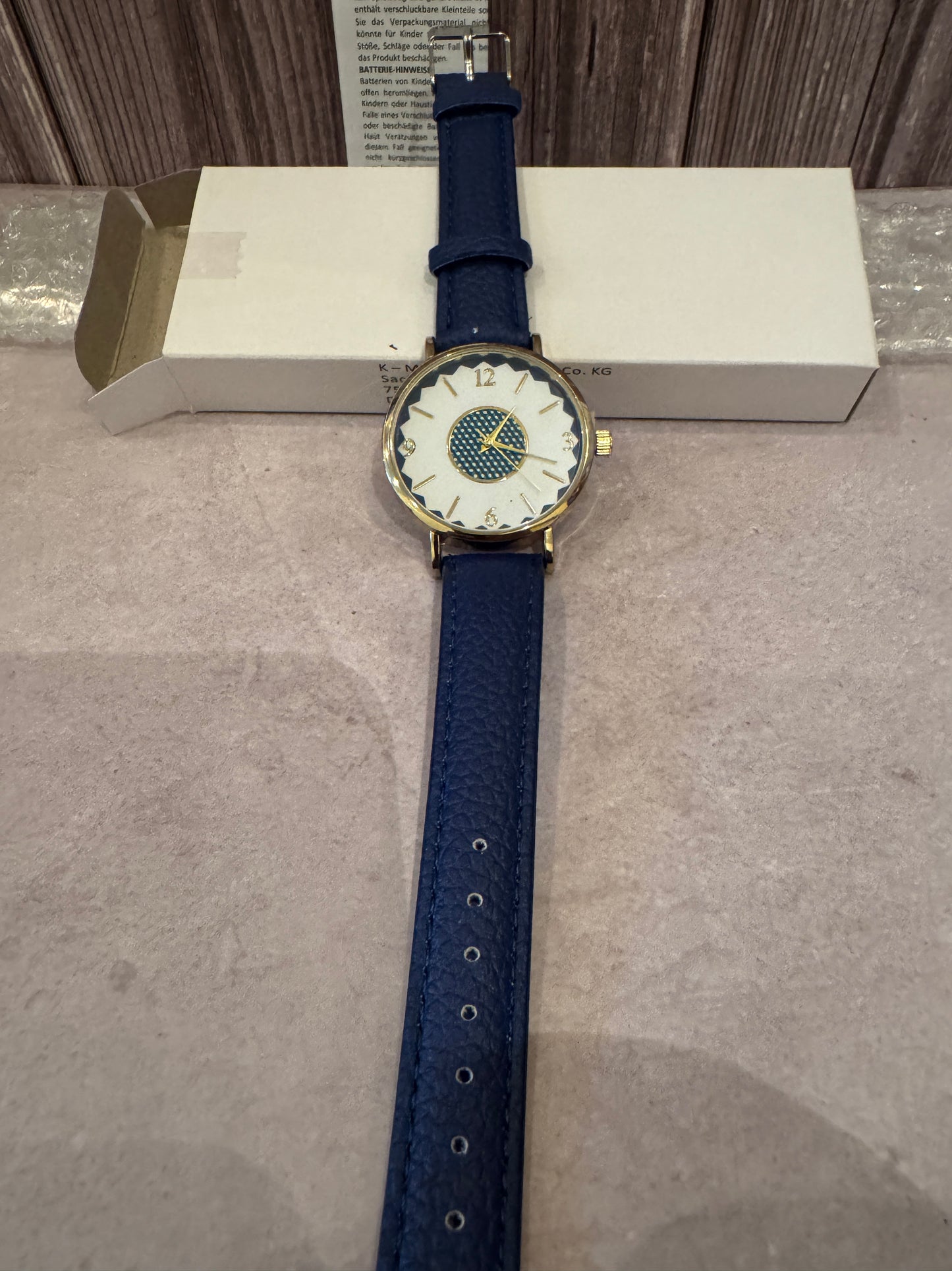 Damen Uhr blaues Armband